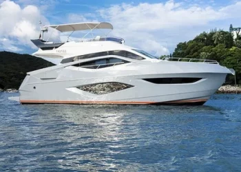 How much is the luxury yacht