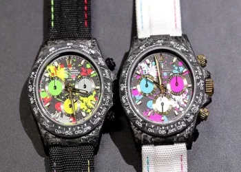 How can you tell if a Daniel Wellington watch is real?