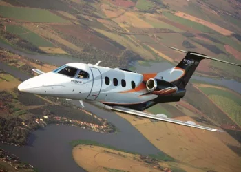 How do you stop airplanes from freezing