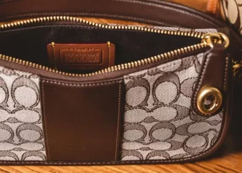 How should the bag be maintained