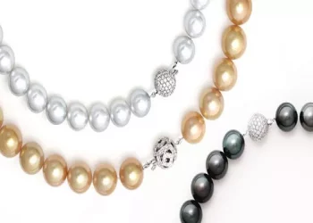 Is there a difference between white gold and platinum