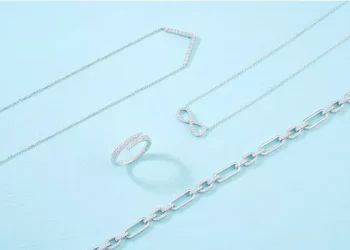 Jewelry knowledge: How to maintain jewelry in summer