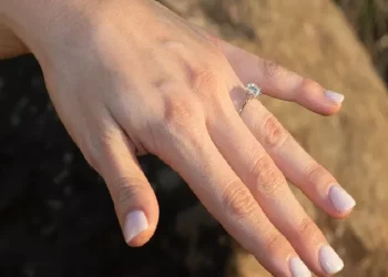 How do you pronounce darry ring?