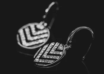 The wearing and meaning of wedding rings