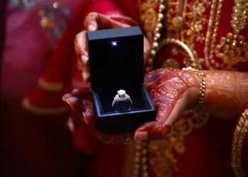 How much is a gold ring