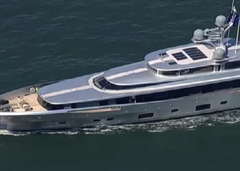 How to maintain the yacht engine