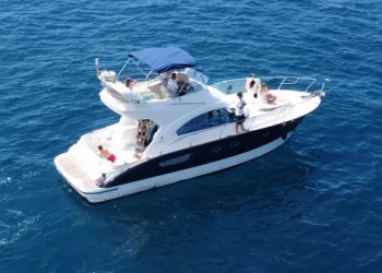 How to maintain luxurious yacht sofa