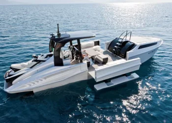 Are there any rules for sailing yachts