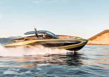 Can the yacht go out to sea?