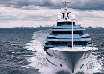 Private yacht activities