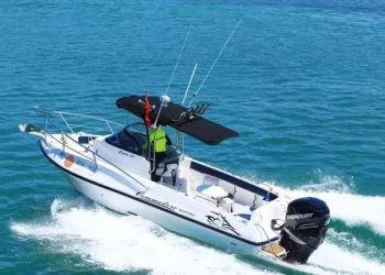 lady lau is whose yacht