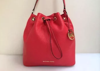 Bag store little knowledge