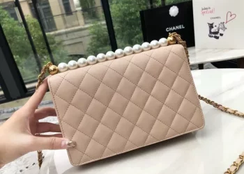 How should the bag be maintained