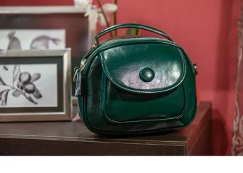 What are the brands of Korean bags