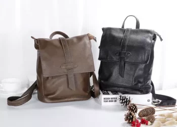 How to clean the nylon backpack