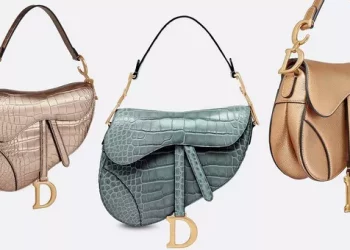 One shoulder sports bag back method