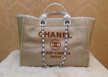 Crossbody bags for men