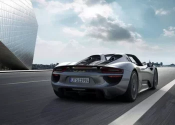 Can new energy vehicles on the highway?