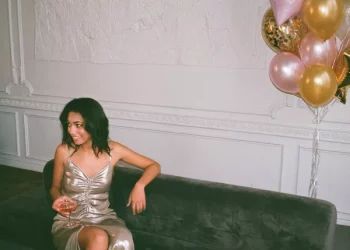 How does crus thick schoolboy wear build