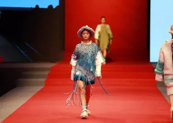 Why do clothes get hairy