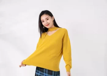 What are the women’s clothing brands