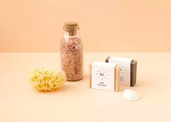 How to use eye cream in the right way?