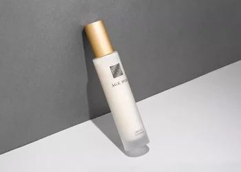 Add this to yogurt for whitening!