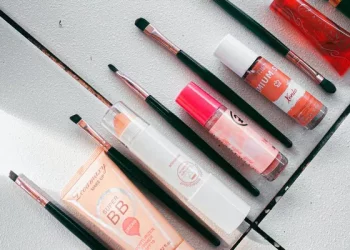 The difference between makeup remover and makeup remover