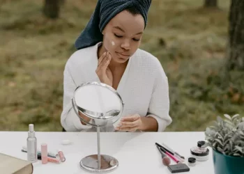 Do these things before bed to keep your skin smooth