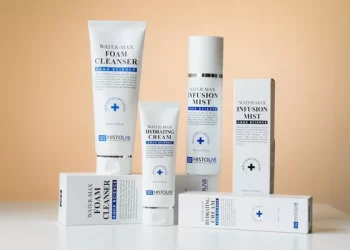 How is the schoolgirl with white skin maintained