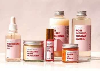 Does apply clean facial mask need to avoid blain blain