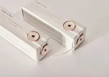 What advantage does fluid of nourish skin foundation have