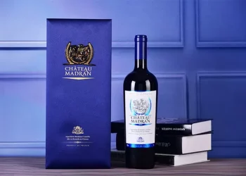 Introduction of still wine bottle opening method