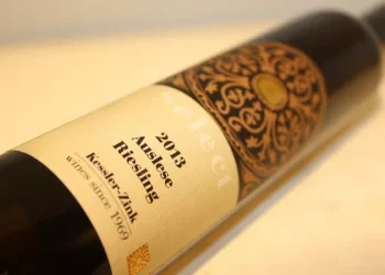 There are gold, silver and bronze MEDALS in the wine world