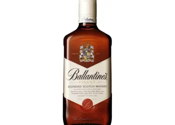 French rose wine face view