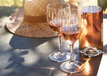 How is Nature wine made