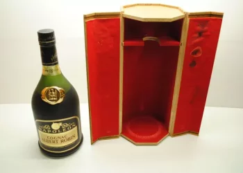 What are the words for low to medium tannin tasting