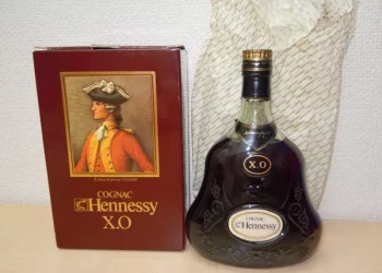 Are all white wines made from white grapes