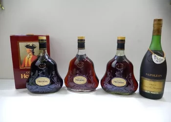 How do you put the cork back in when you pull it out