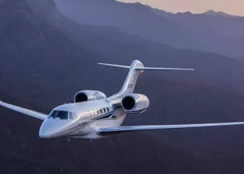 What condition does body of test airplane driver’s license need