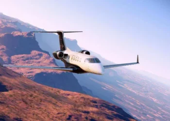 Does Aaron Kwok have a private jet