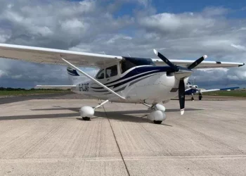 How to get an airplane license