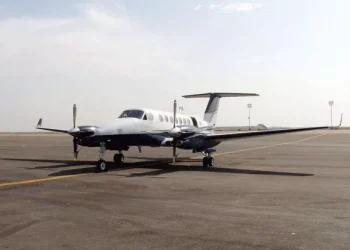 What airplane license can fly passenger planes