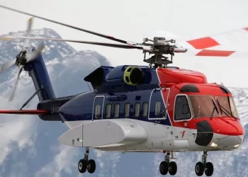 What are the requirements for a private jet pilot