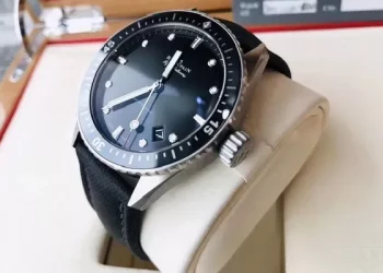 Watch waterproof precautions