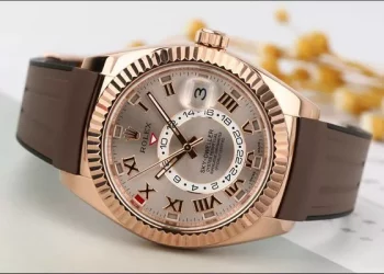 Summer all kinds of material watch maintenance common sense