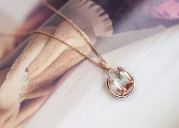 What is the difference between Jade and Jadeite