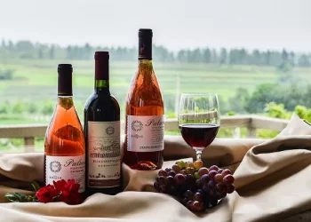 how much sugar in a glass of red wine