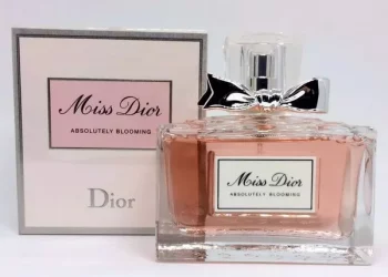 Who stars in the miss dior advert