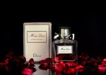 Who is in the miss dior commercial